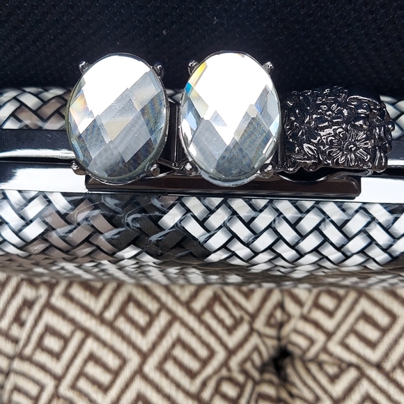 Hard shell evening bag - Picture 3 of 7